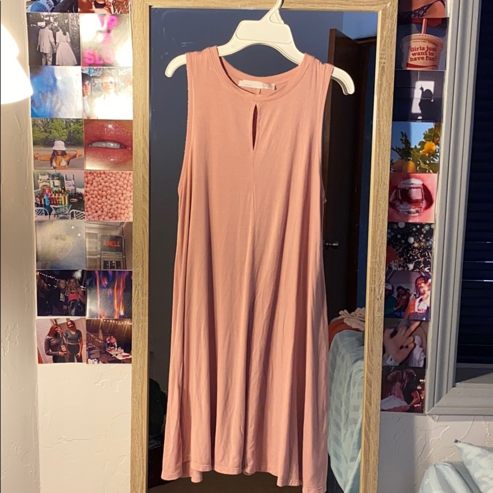 light pink dress size women’s medium